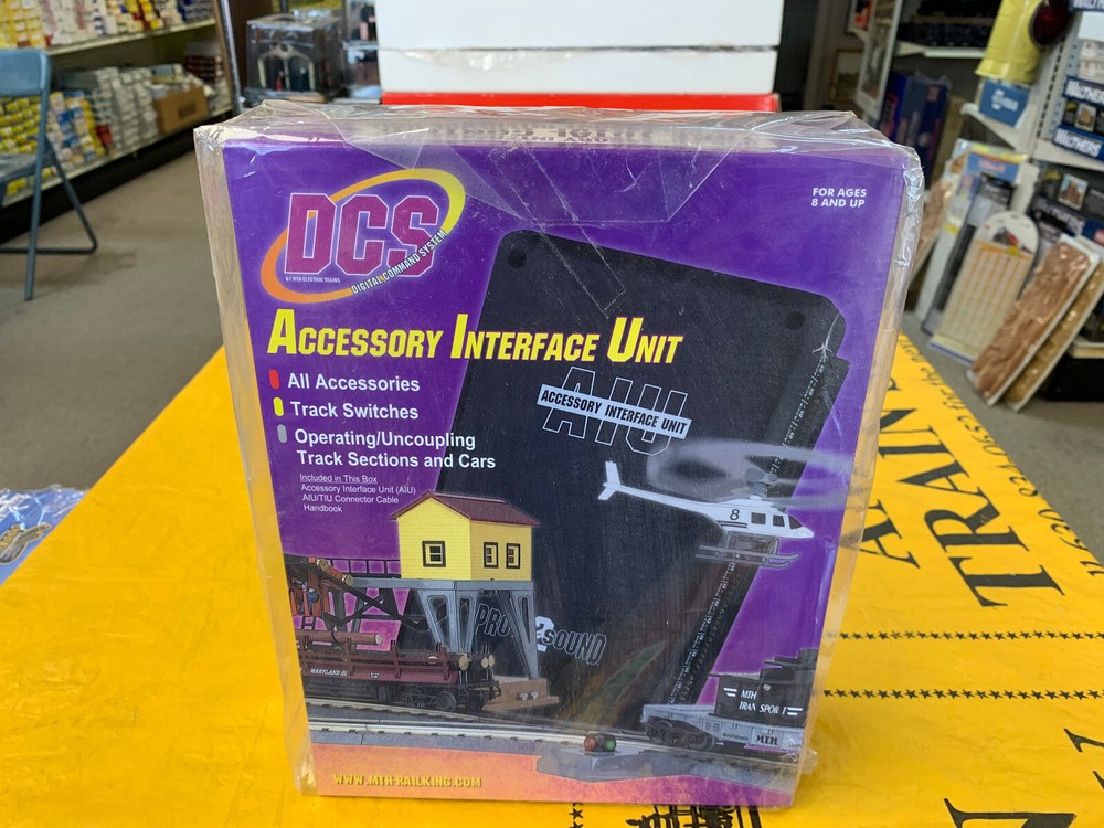 FACTORY SEALED MTH #50-1004 ACCESSORY INTERFACE UNIT DCS AIU FREE SHIPPING.