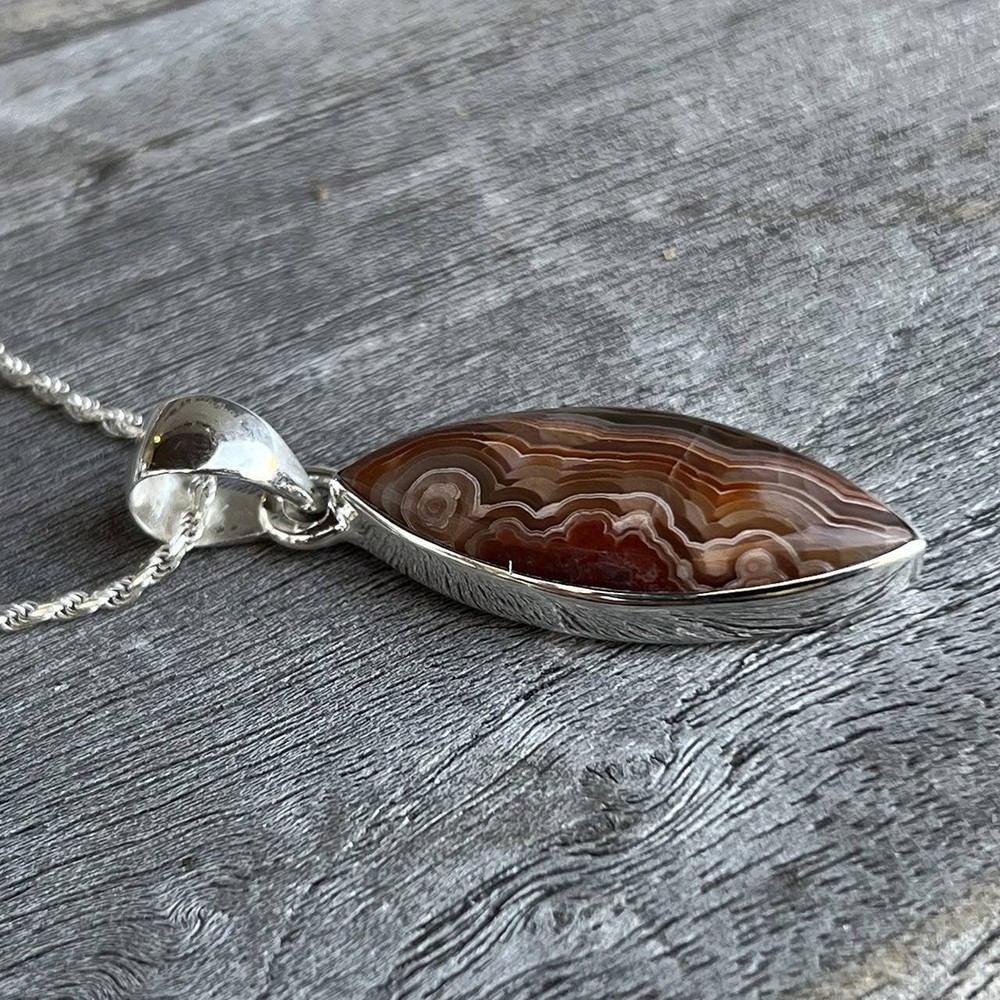 Laguna Lace Agate Pendant