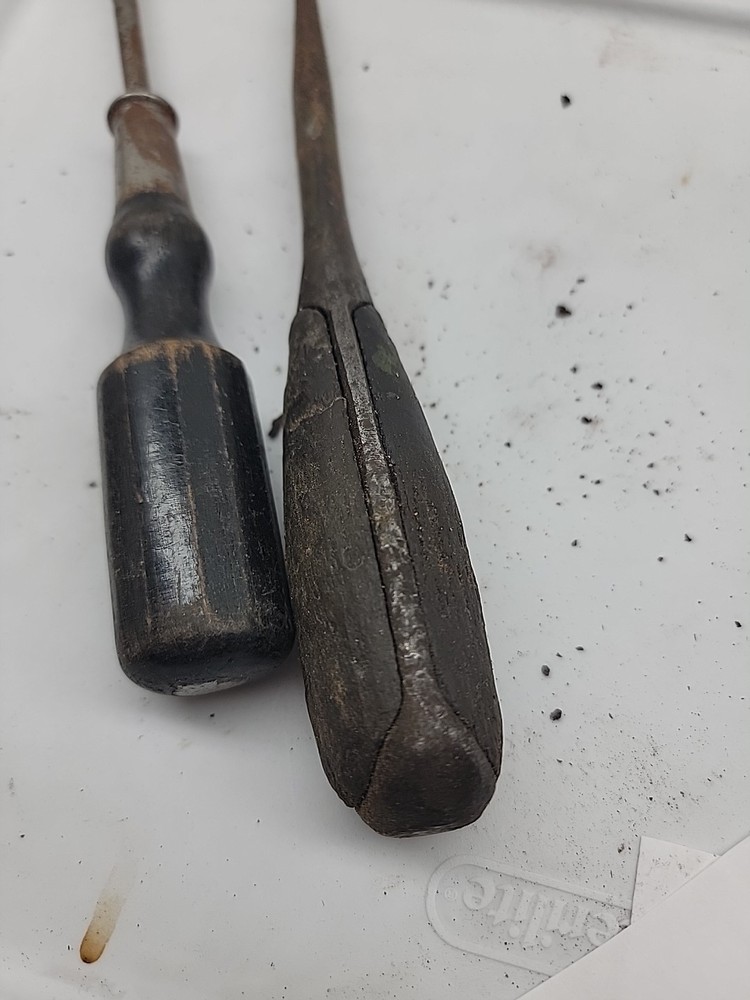 Vintage Hand Tools Screw Drivers Flat Wood Handle