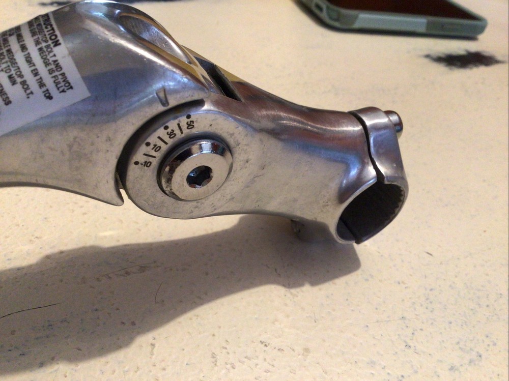 NL Insertion 25.4 2007. 12B