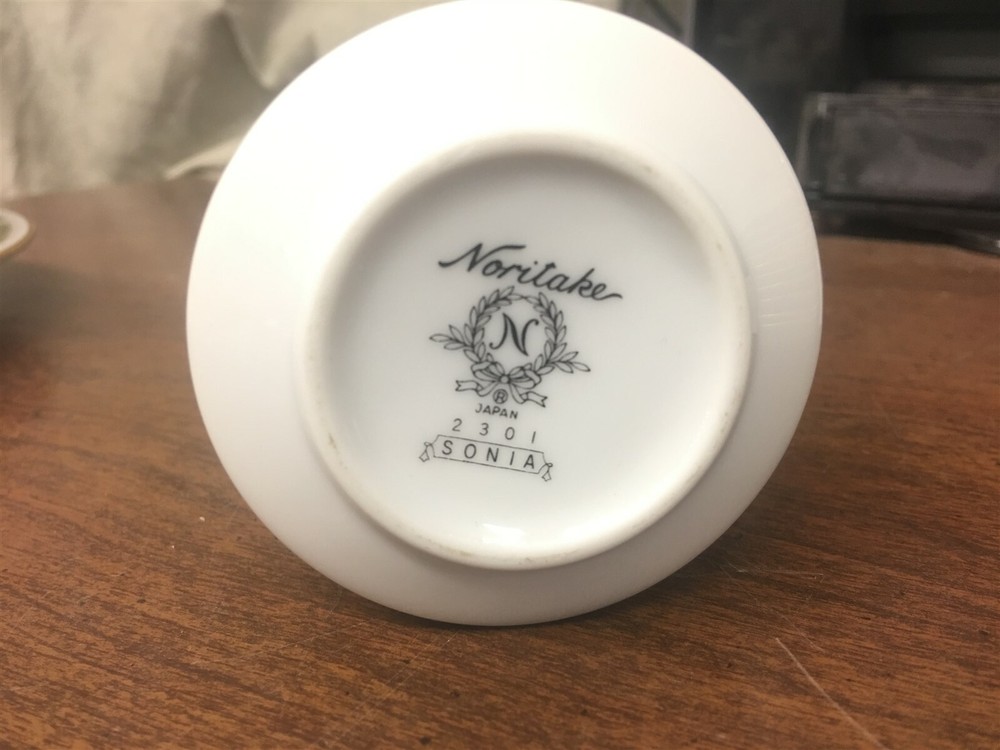 Noritake Sonia #2301 Creamer