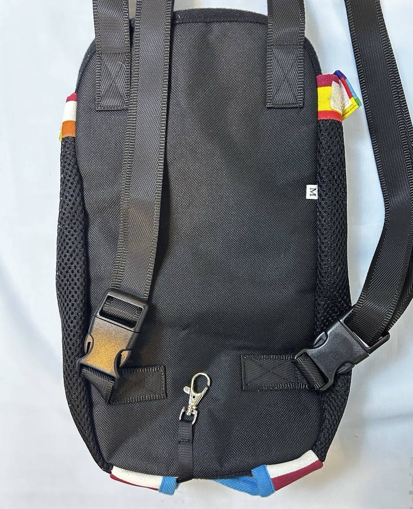 NWT Multicolor Pet Carrier Backpack for Small Cats and dogs / Size medium