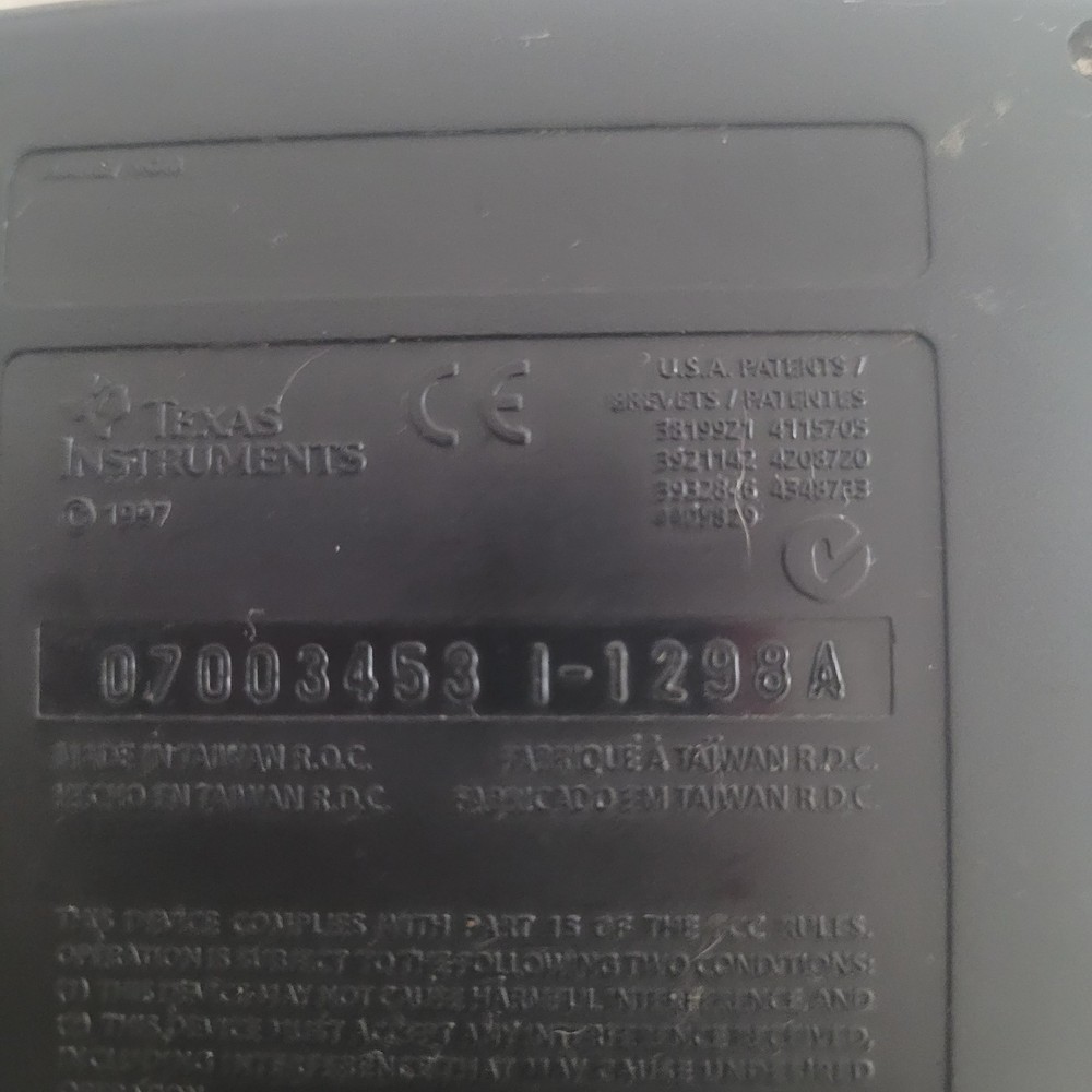 Texas Instruments TI-89 Calculator, powers on, Unknown if fully functional