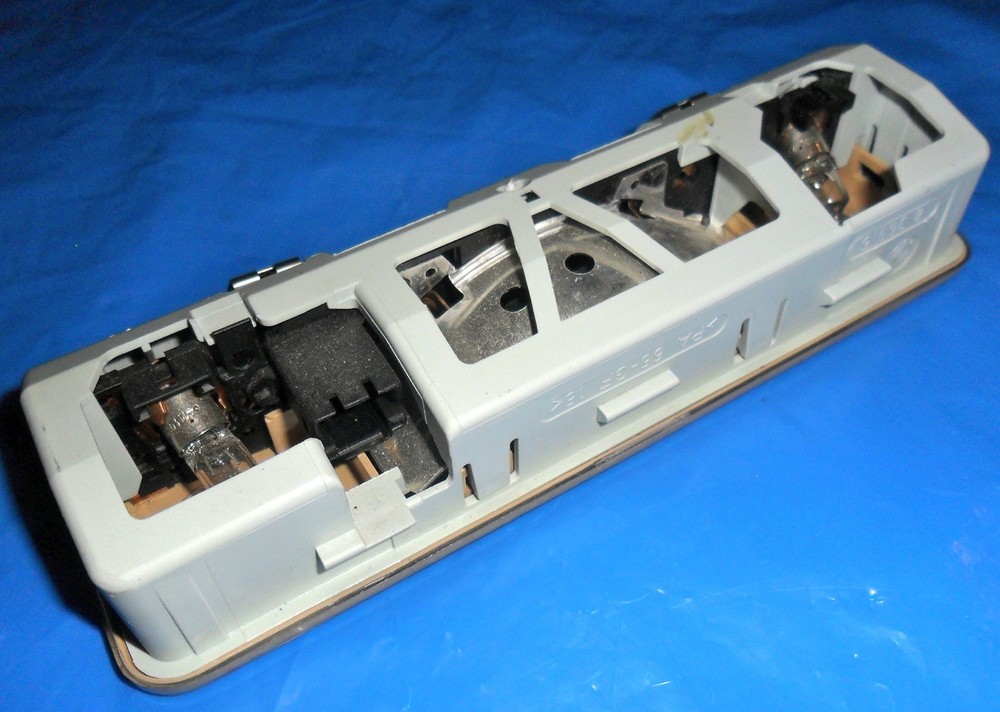 BMW E38, E39 INTERIOR LIGHT / READING LIGHT Beige