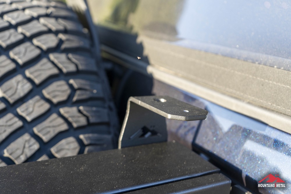 Tailgate Reinforcement Antenna / GoPro Mount (Bronco 2021+)