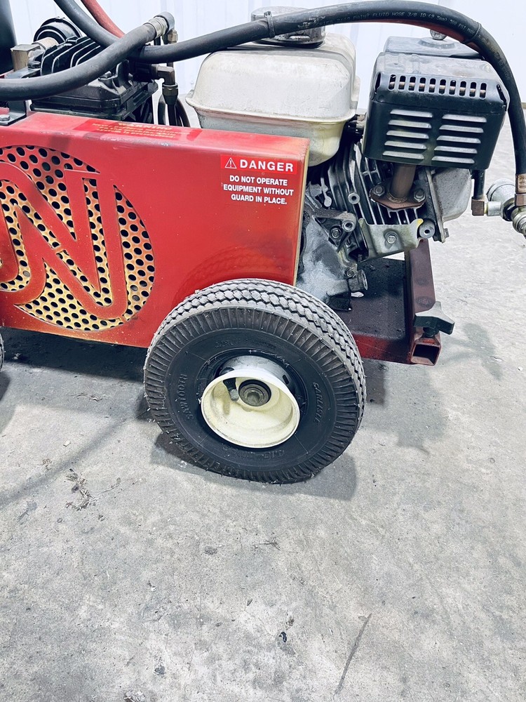 UNTESTED NEWSTRIPE 1004940 CONVENTIONAL STRIPING MACHINE
