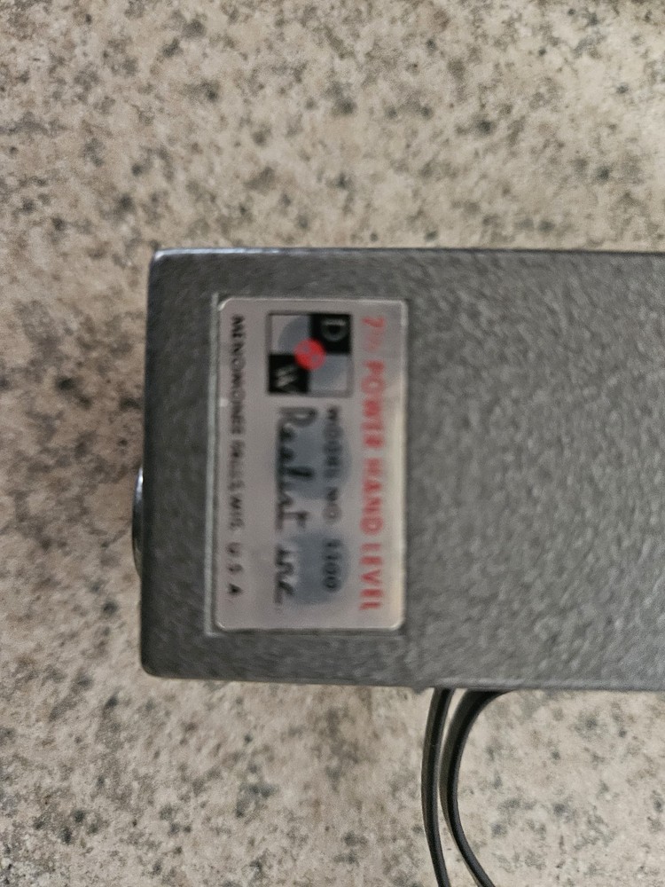 D&W Powr Hand Level