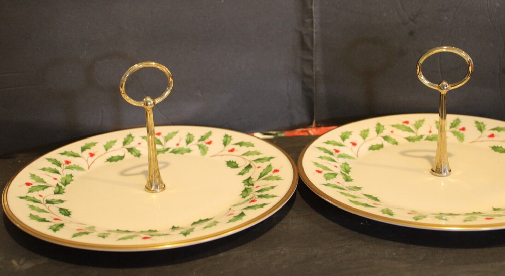LENOX HOLIDAY CAKE PLATE (DINNER PLATE)