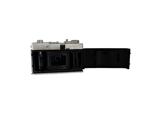 Meikai EL 35mm Camera with cap and case Untested