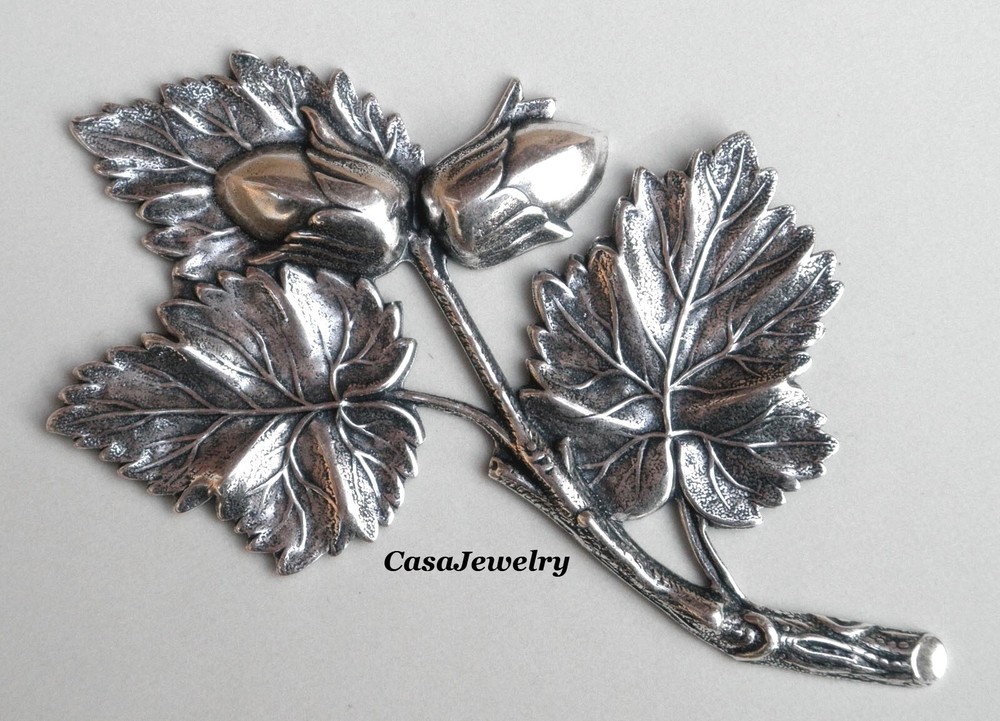 #5005 ANTIQUED STERLING SILVER PLATED LEAF W/NUTS COMPONENT - 1 Pc