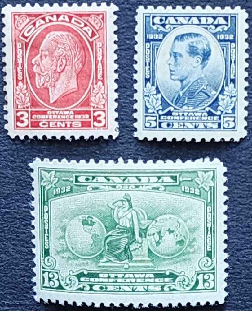 T1603 Canada. Sc#192-194, MH CV $17.25.