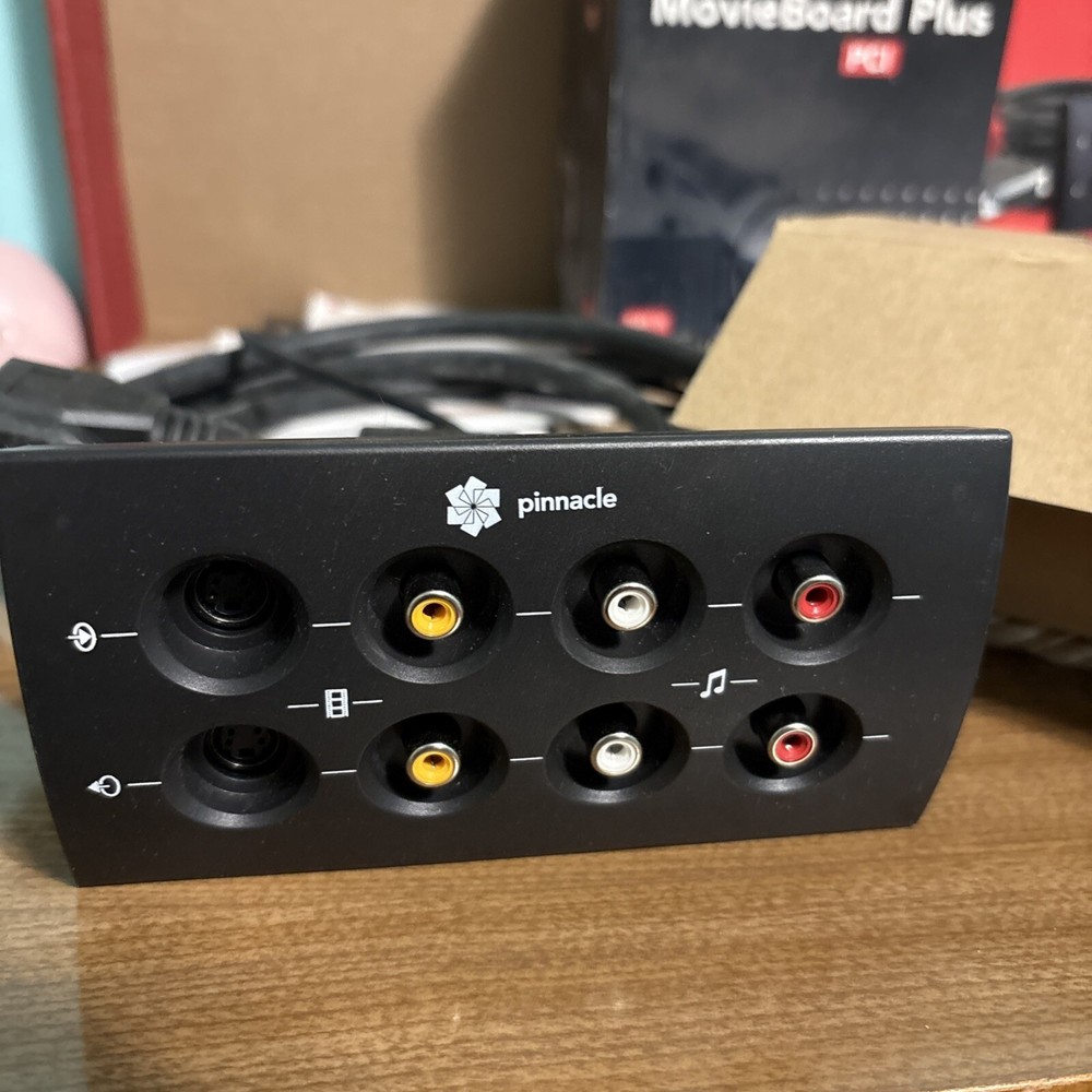 Pinnacle Studio MovieBoard accessories... B9