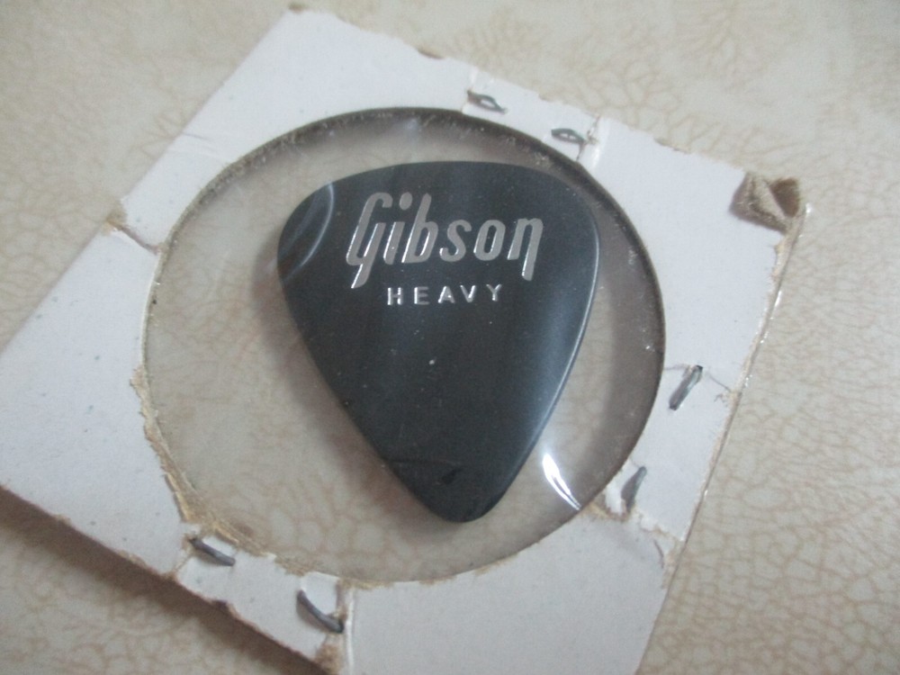 VINNIE MOORE Hand Signed Authentic Black Guitar Pick