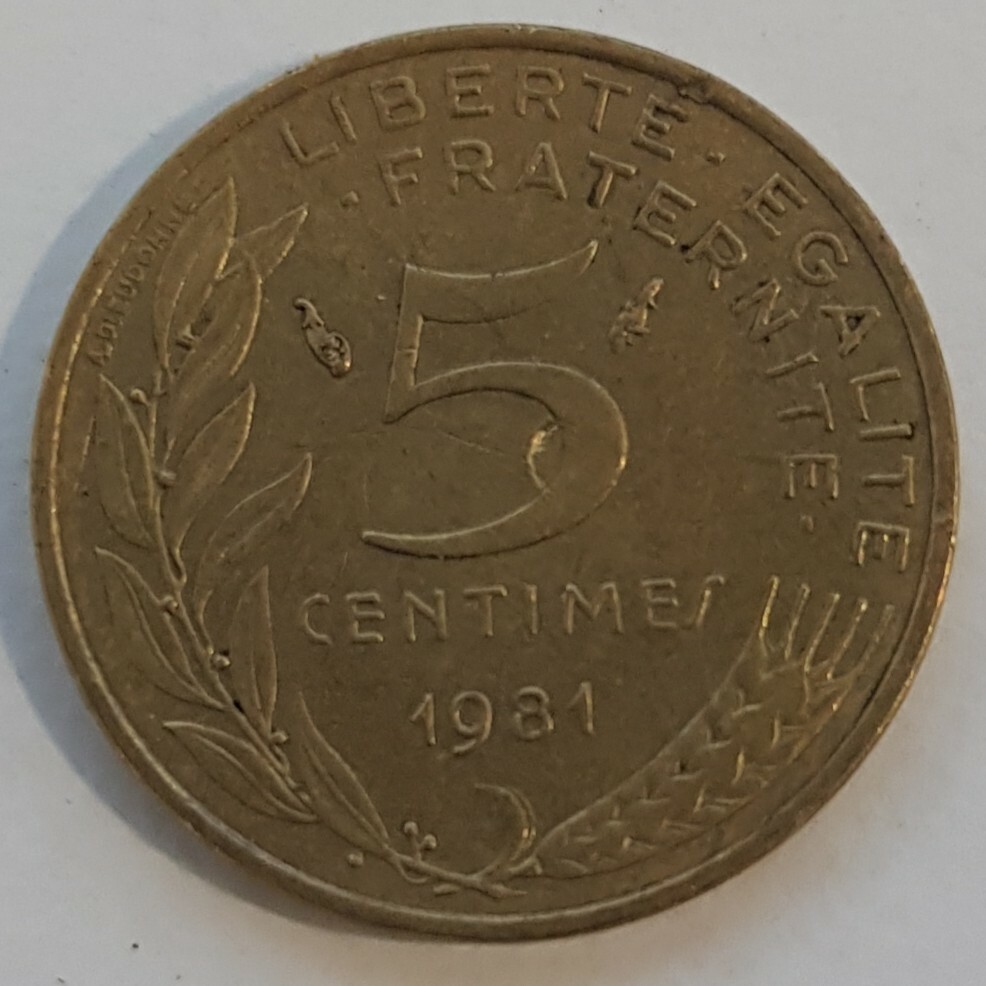 Old Coin 1981 French Five Centimes