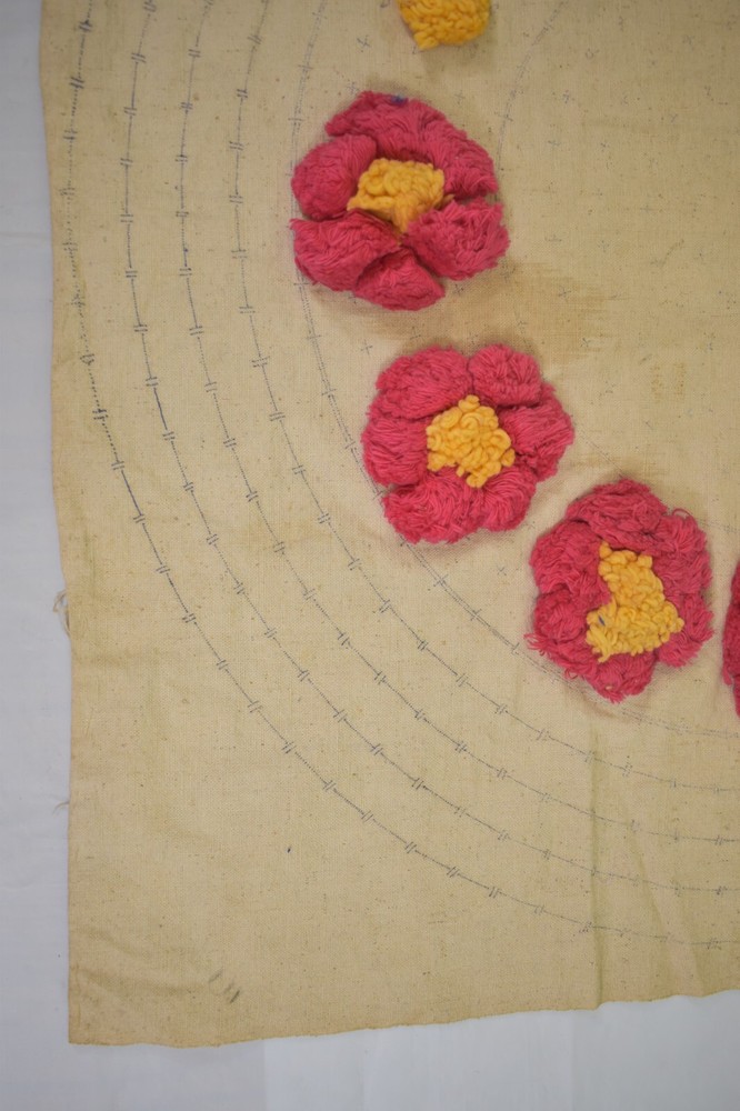 Vintage Punch Needle Pattern Round Circle Flower Pattern Unfinished