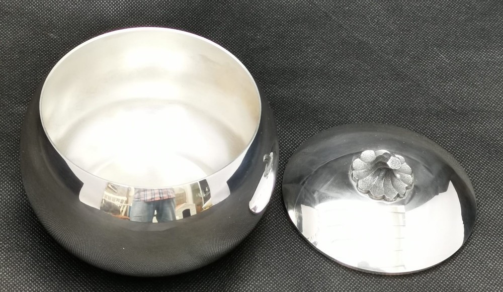 Reed & Barton Silverplated Lidded Pumpkin Squash Bowl #224 NICE!