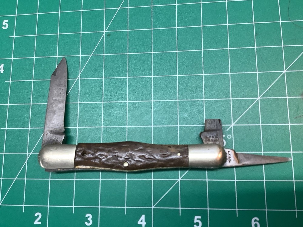 Vintage LF&C # 0385 Knife