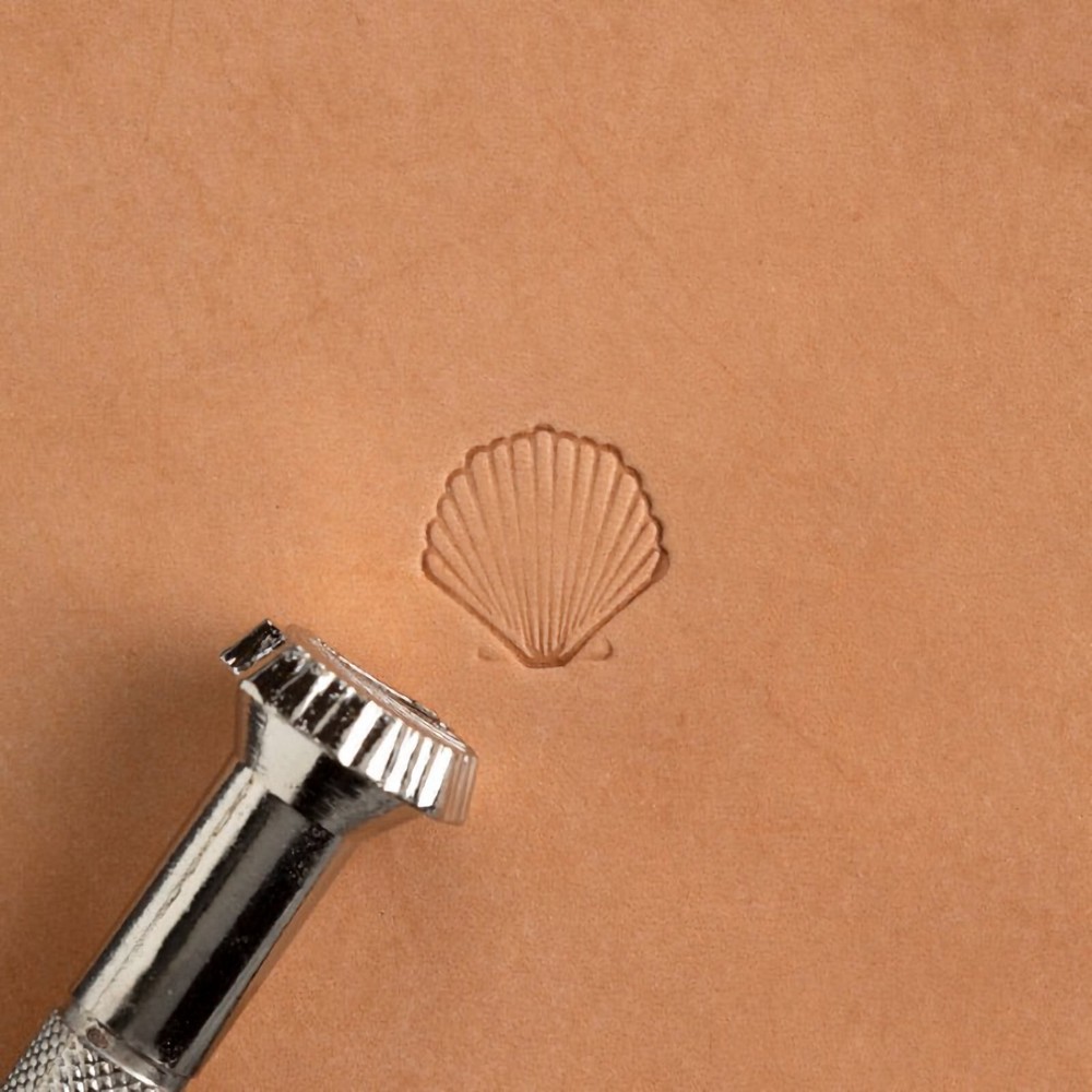 E587 Scallop Craftool Leather Stamp 66587-00