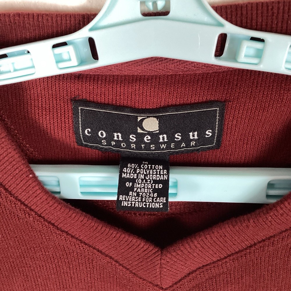 Consensus Sportswear Mens Sweater Sz M Long Sleeve Pullover Solid Red Excellent