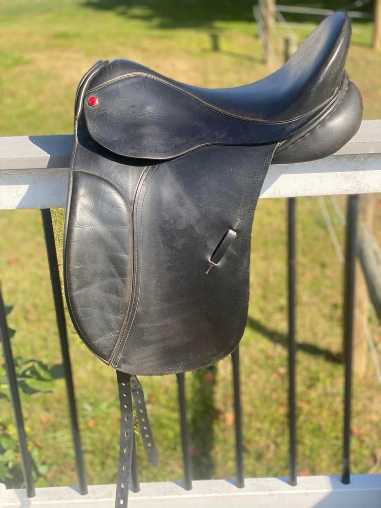 18” MW Albion Dressage Saddle