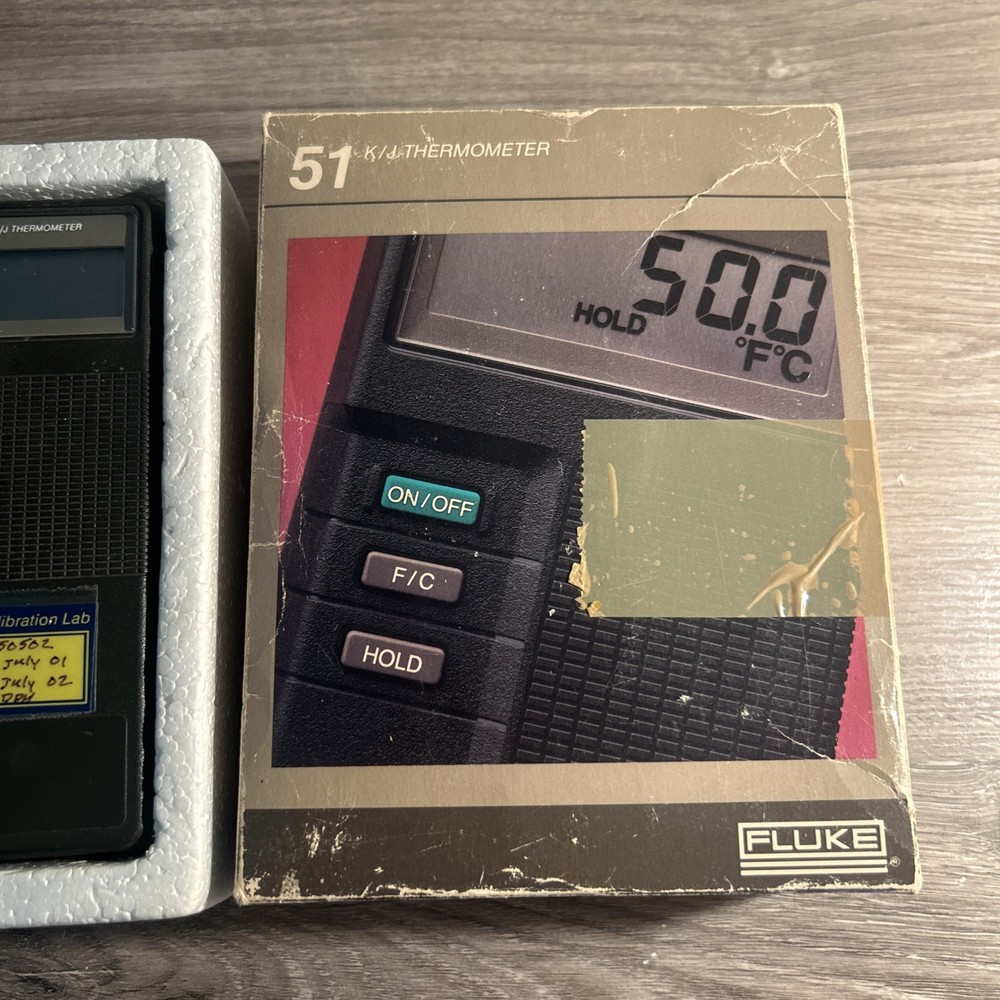 Fluke 51 K/J Digital Thermometer - Working