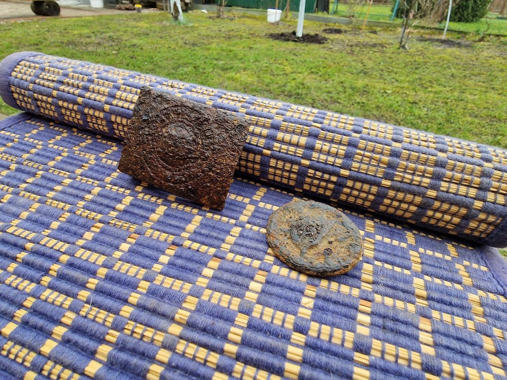 WW2 Original German Badges Front Item Relic.