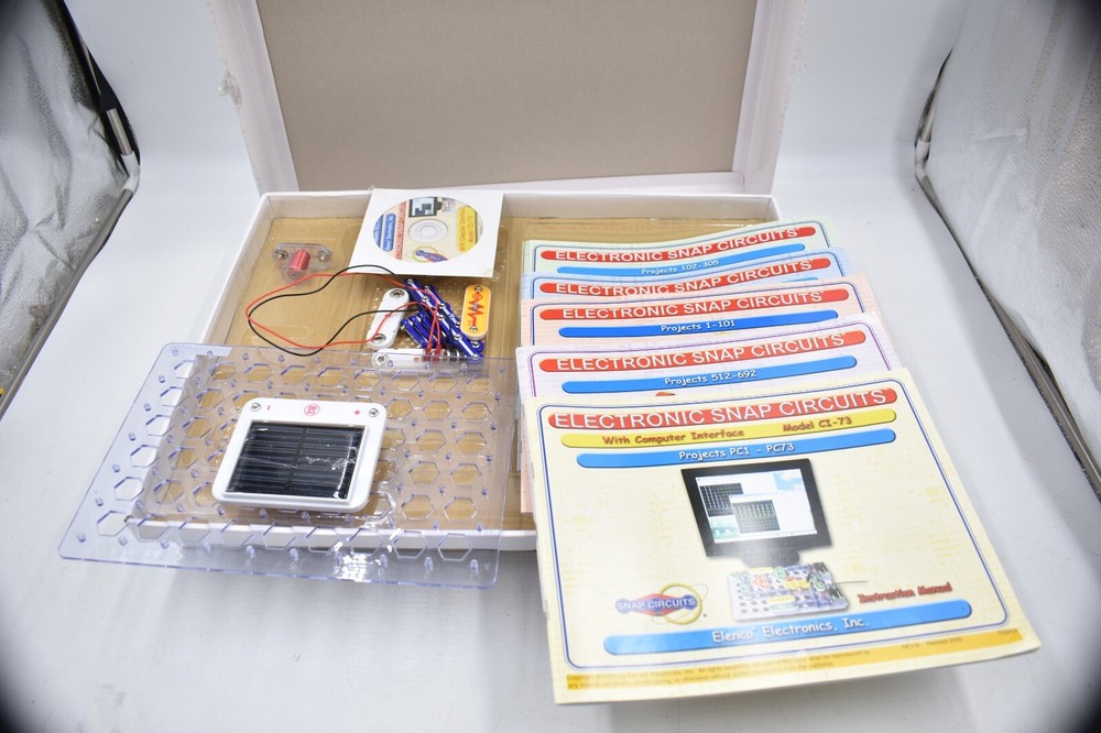 Elenco Snap Circuits Electronic Snap Kit Lot Not Complete