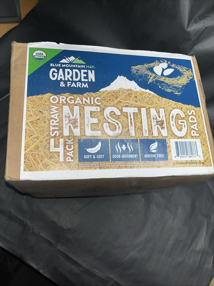 4 Pack! Blue Mountain Hay Organic Straw Nesting Pads 12x12