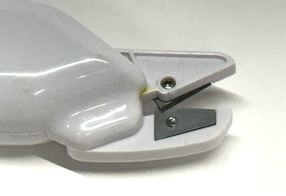 Pre-owned Singer Electric Scissors