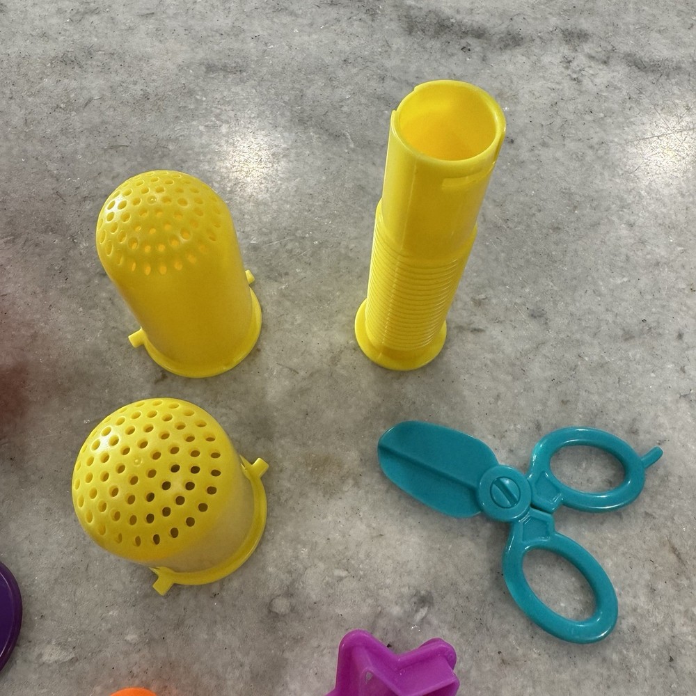 Bundle of 12 Playdough Accessories