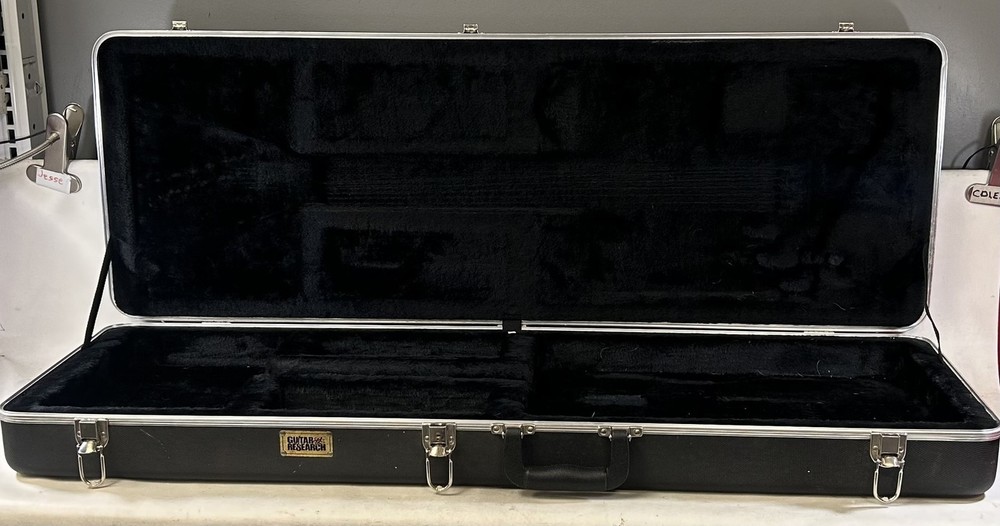 GUITAR RESEARCH HARD CASE