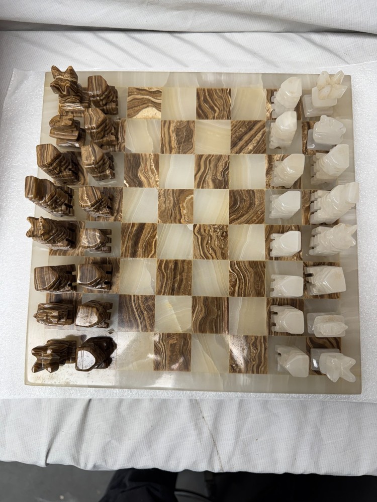 Mexican Onyx and Marble Chess Set