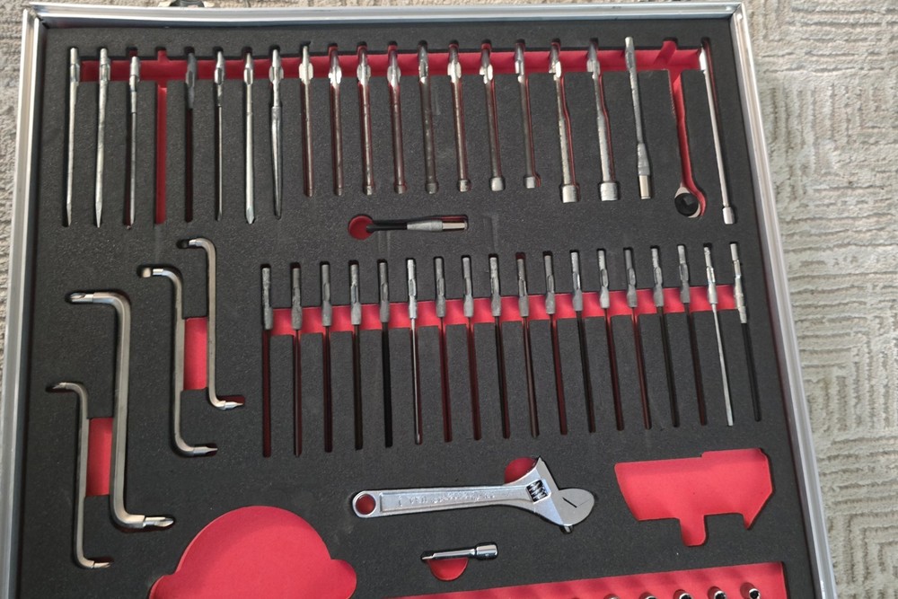 TK-105 A/G Kippertool Military Electronic System Tool Kit in Wilson case