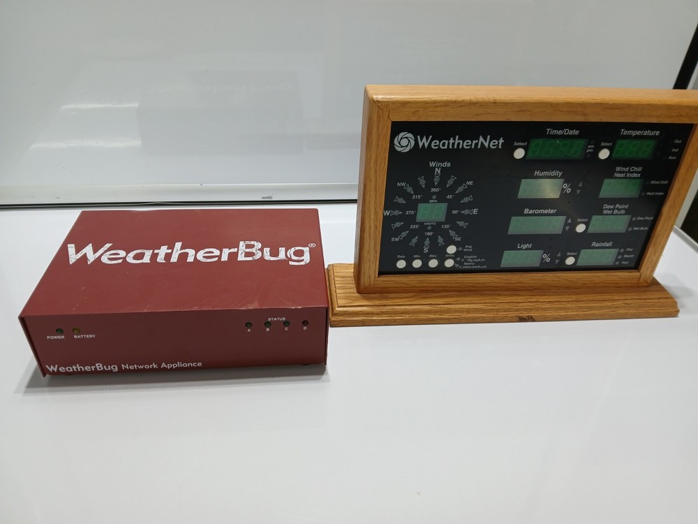 Weather Bug Network Appliance Tracking Station Data Logger Internet Transmitter