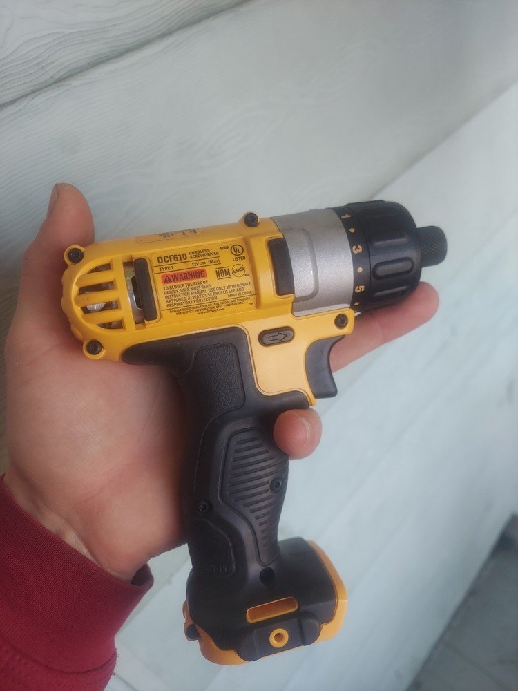 DeWALT DCF610 12V Max 1/4" Screwdriver. Impact Gun .Tool only.