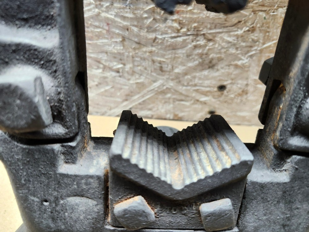 Pipe Vise, The Ridge Tool Co. 2 1/2" Capacity Pipe Vise