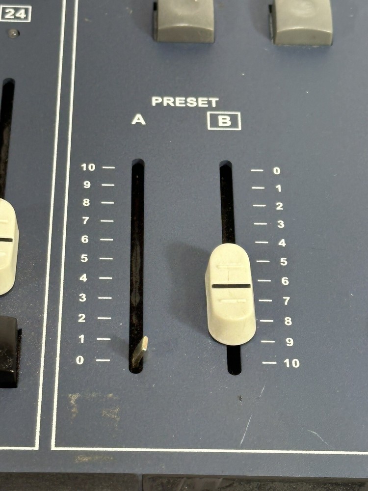 Strand Lighting 200 ~ 12/24 Channel Stage Lighting Controller ~ Power Tested