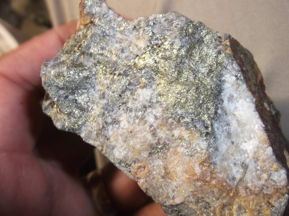 Gold, silver, copper, 318 grams samples ,ore high grade .