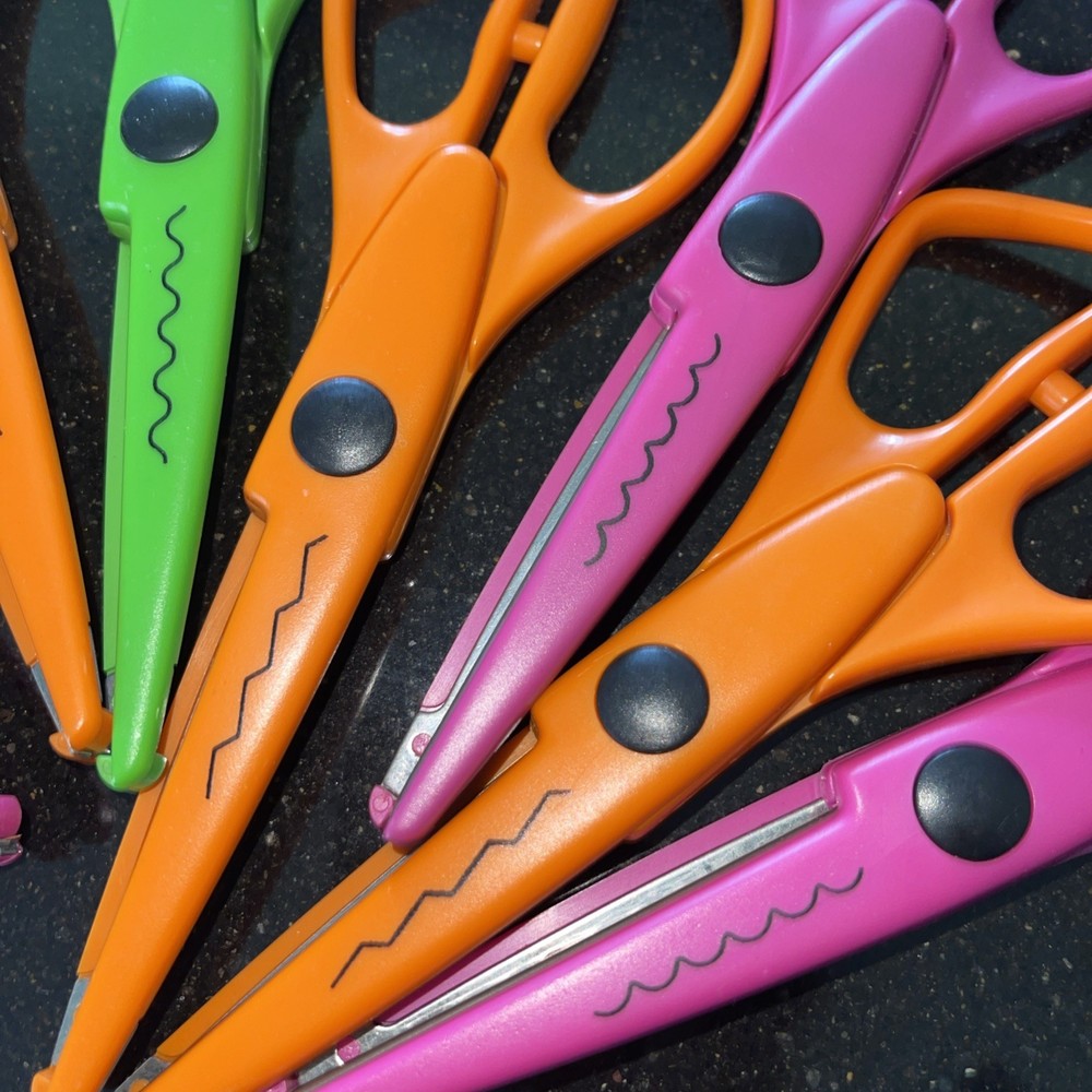 Scrapbooking Edge Scissors 8