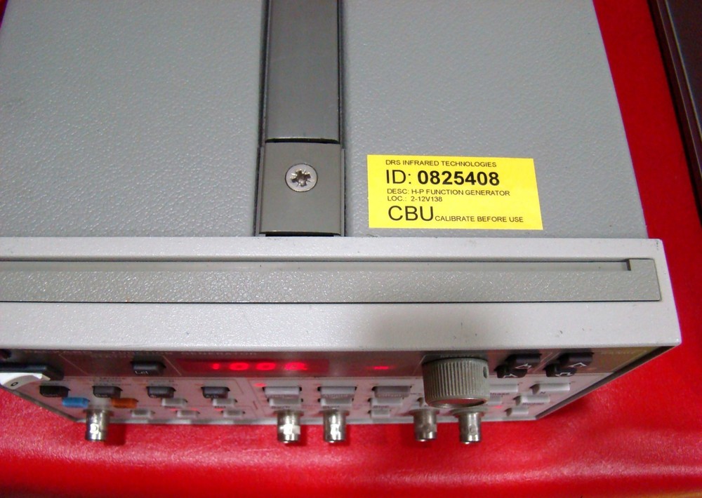 HP 3314A FUNCTION GENERATOR - 20 MHZ - TESTED