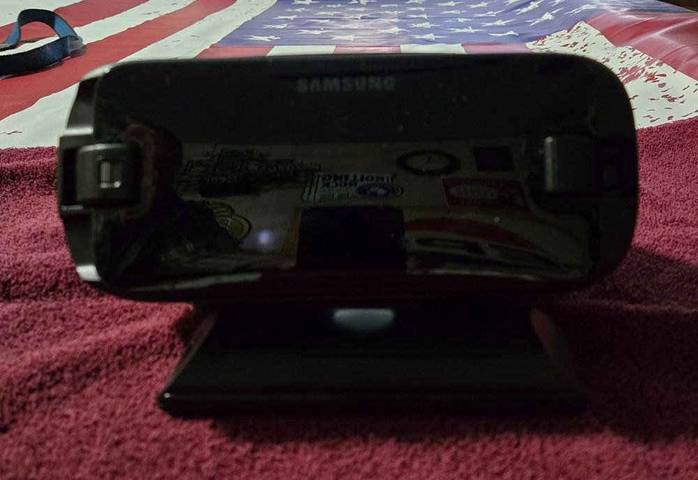 SAMSUNG GEAR VR with CONTROLLER