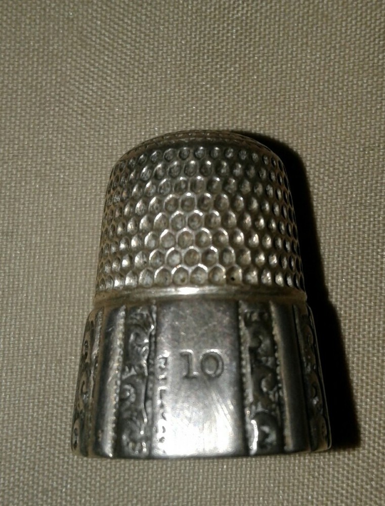 Antique Simons Brothers Sterling Silver Thimble