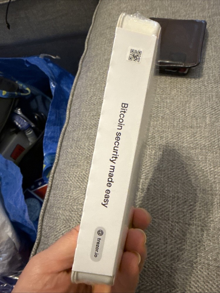 Trezor Hardware Wallet Safe 3 Crypto Secure Element Bitcoin Only Orange Oled 2FA