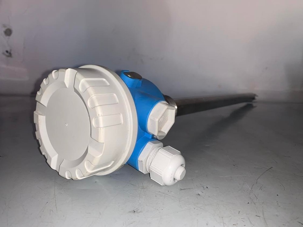 Endress Hauser FLT51-AGR2BB4G4A Level Detector