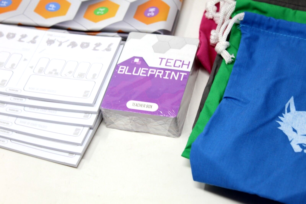 QUEST Problem Solving Box Season 1,Teacher Box CATACLYSM (OPEN BOX)