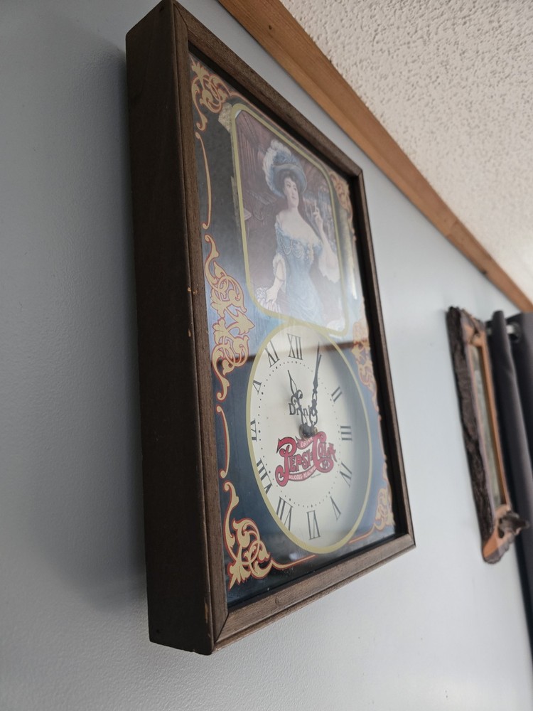 PEPSI COLA Pub Mirror Clock 1983 #10842