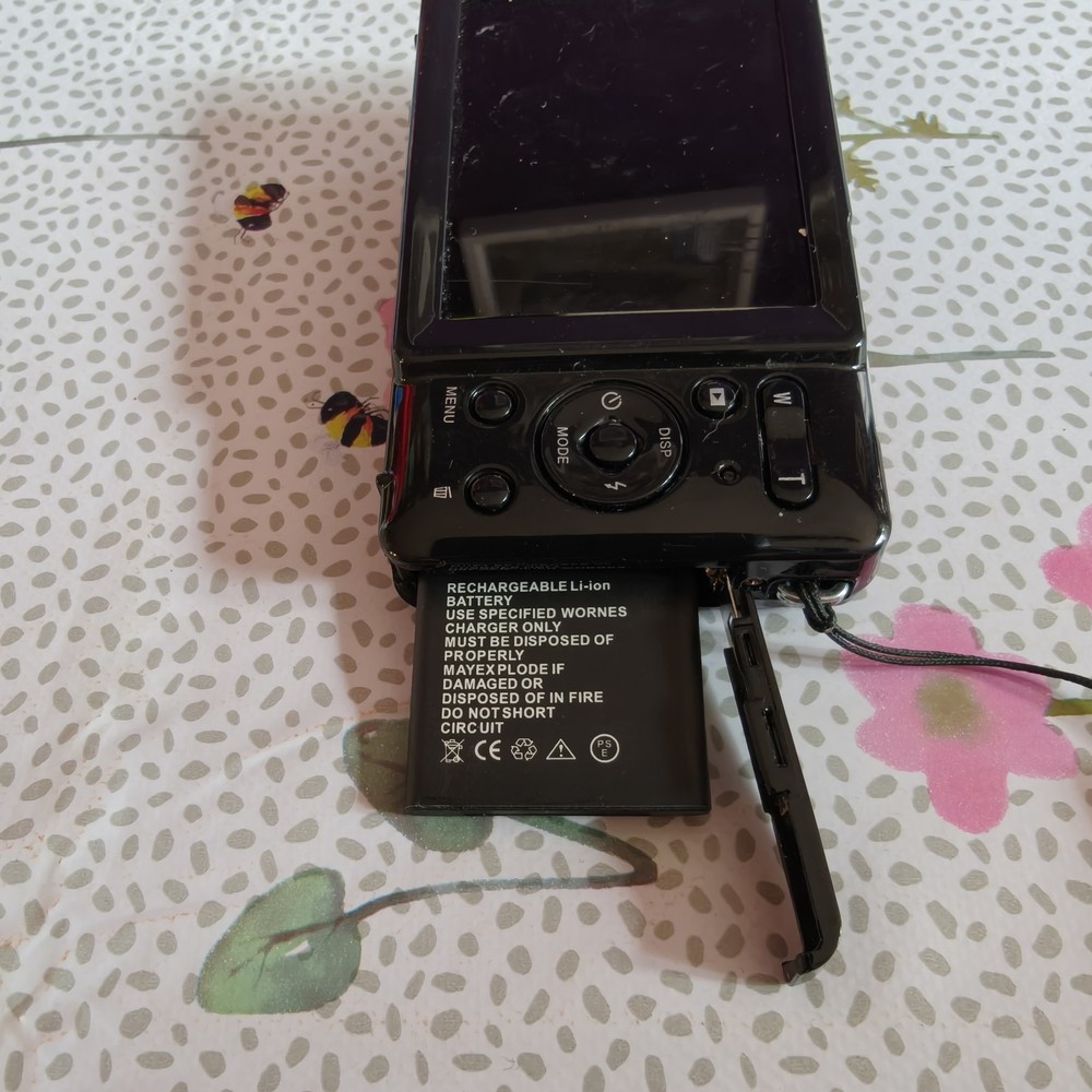 VMotal 12.0MP Compact Digital Camera Red Tested