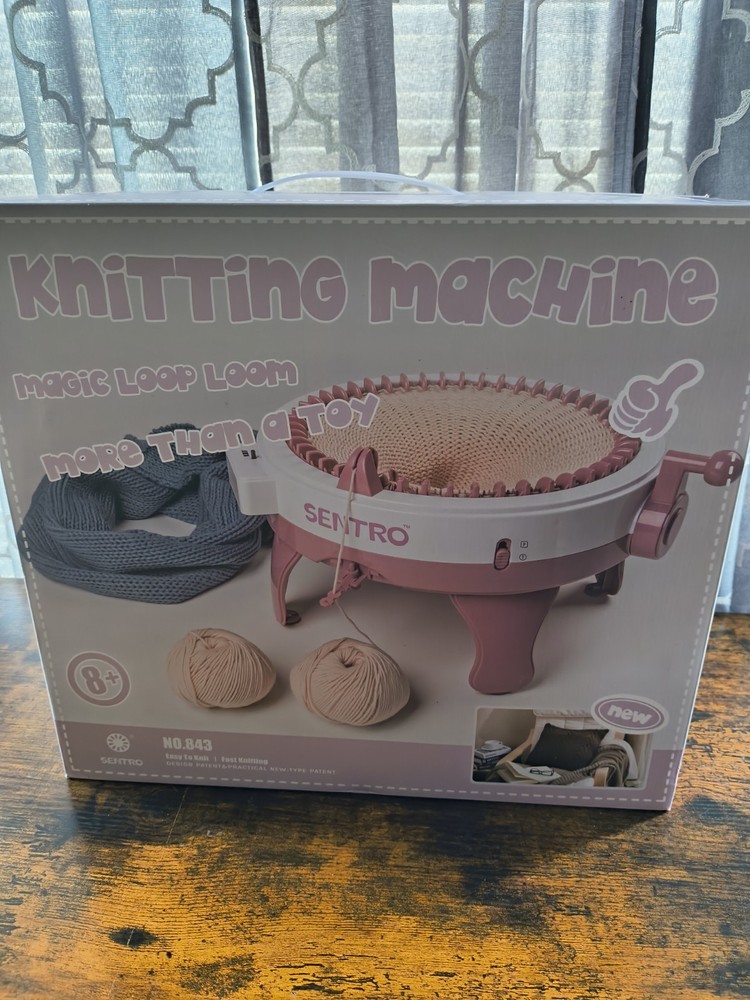 Sentro Magic Loop Loom Knitting Machine No. 843 with Accessories