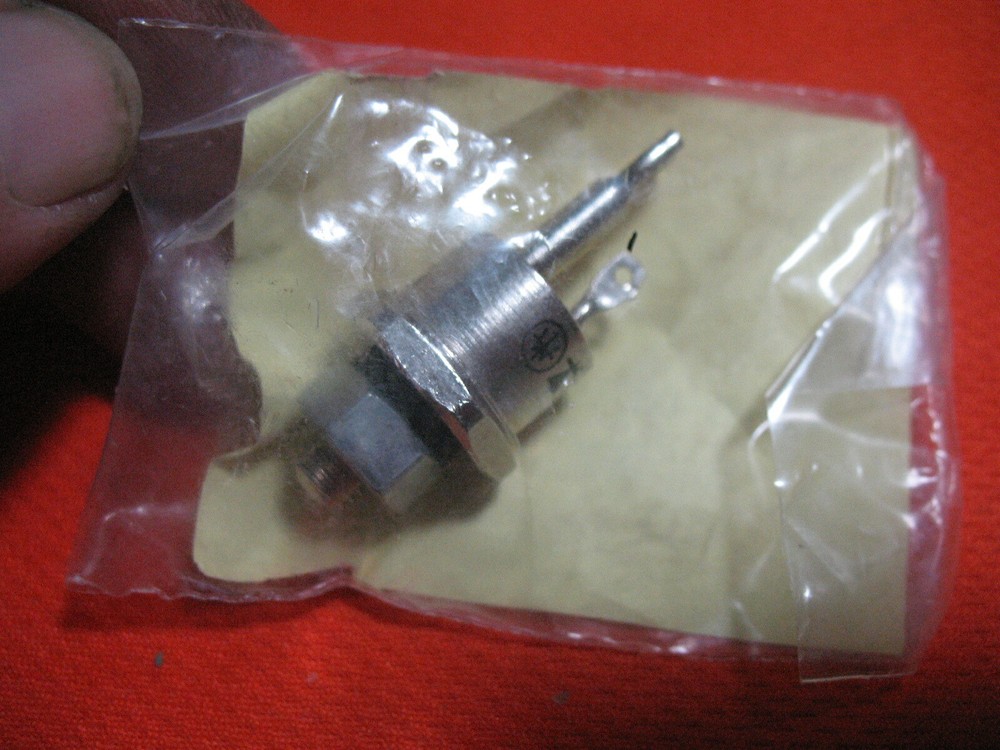 THYRISTOR RECTIFIER DIODE STUD