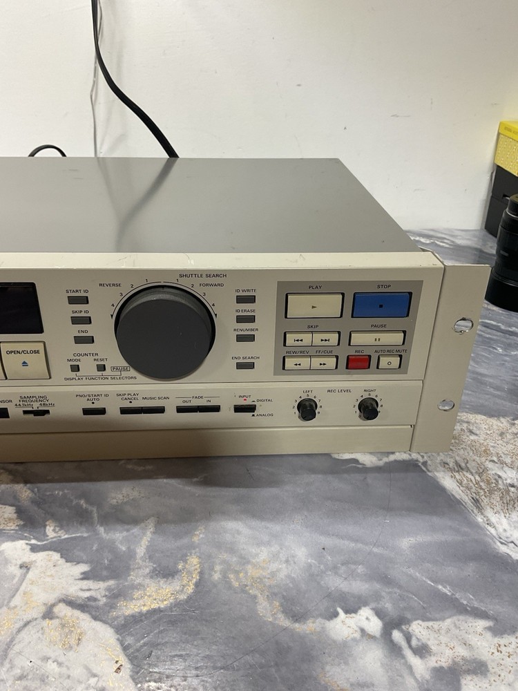 PANASONIC SV-3800 PROFESSIONAL DAT PLAYER RECORDER FOR PART ONLY